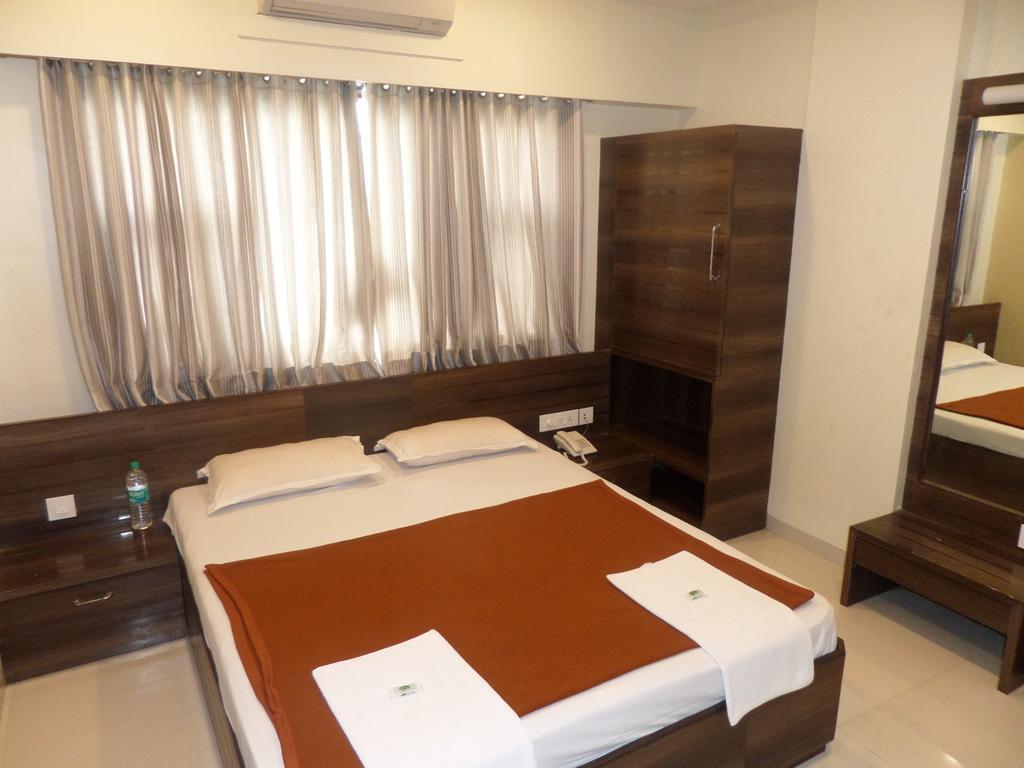 Sai Heera Residency Hotell Shirdi Rom bilde