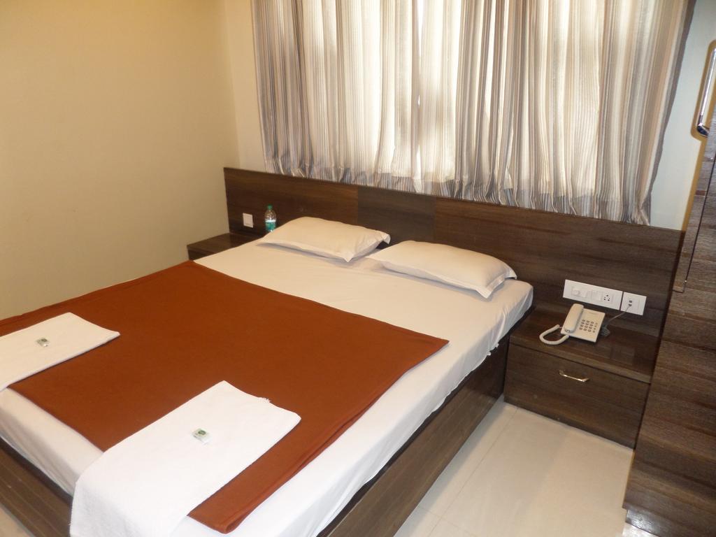 Sai Heera Residency Hotell Shirdi Rom bilde