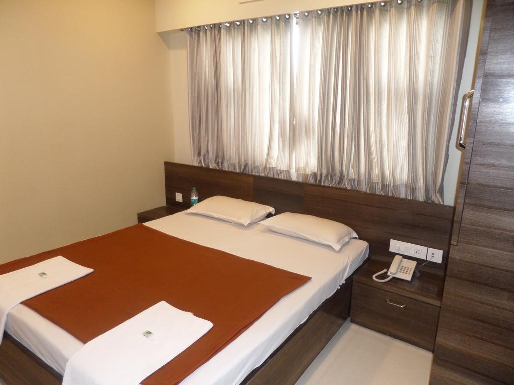 Sai Heera Residency Hotell Shirdi Rom bilde