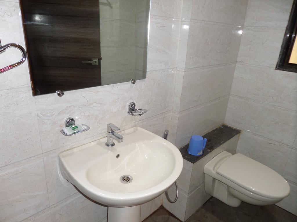Sai Heera Residency Hotell Shirdi Rom bilde