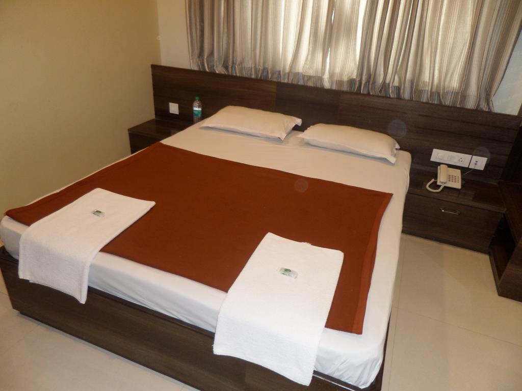 Sai Heera Residency Hotell Shirdi Rom bilde